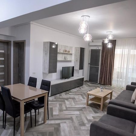 C&Y Zev Apartments Mamaia Eksteriør billede