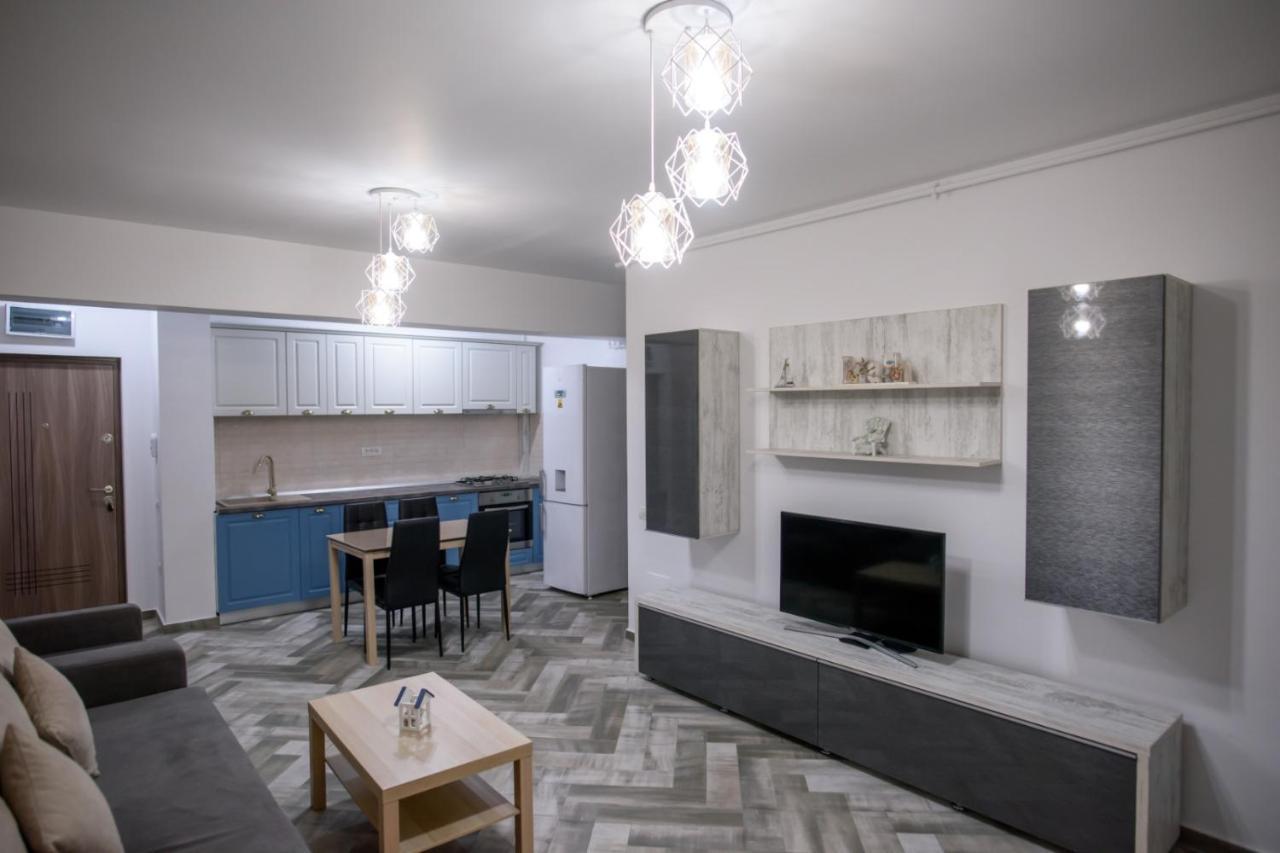 C&Y Zev Apartments Mamaia Eksteriør billede