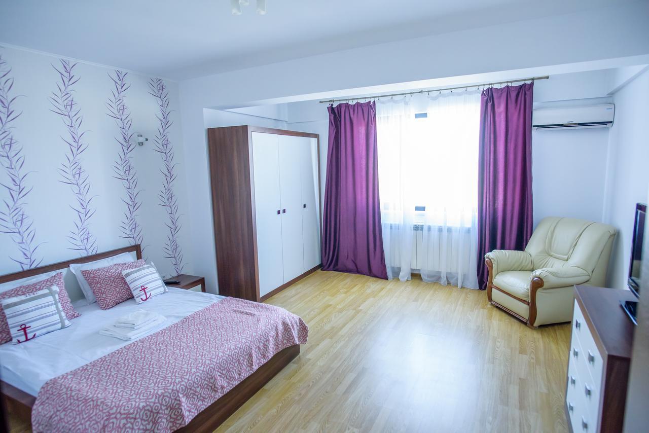 C&Y Zev Apartments Mamaia Eksteriør billede