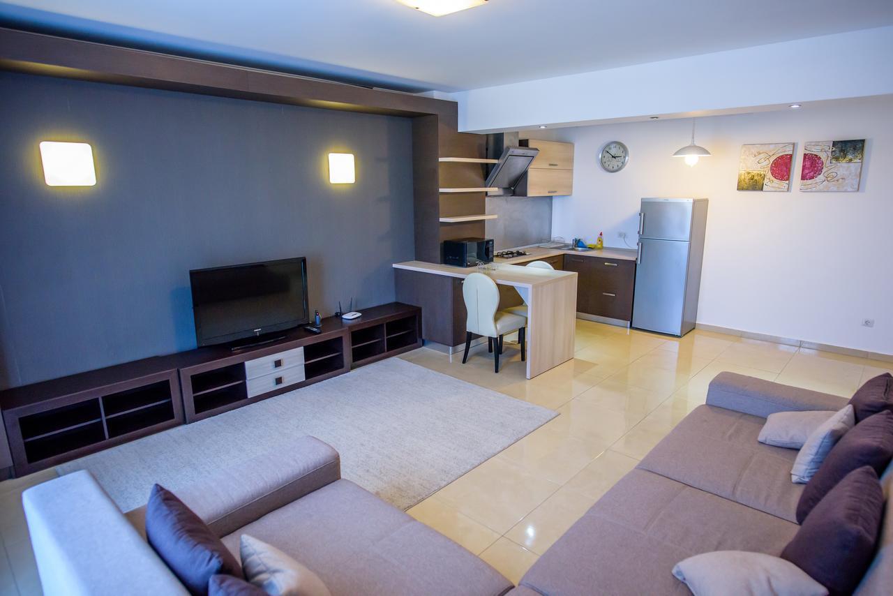 C&Y Zev Apartments Mamaia Eksteriør billede