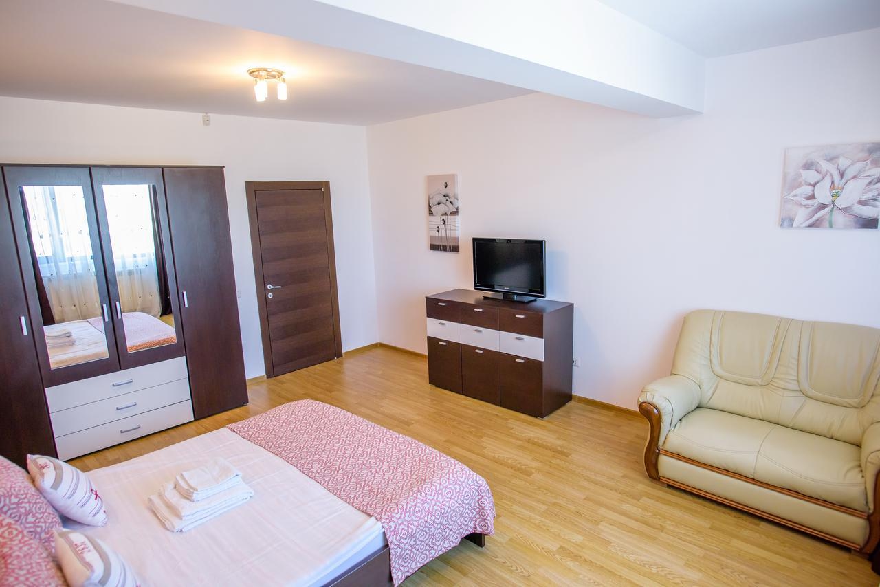 C&Y Zev Apartments Mamaia Eksteriør billede