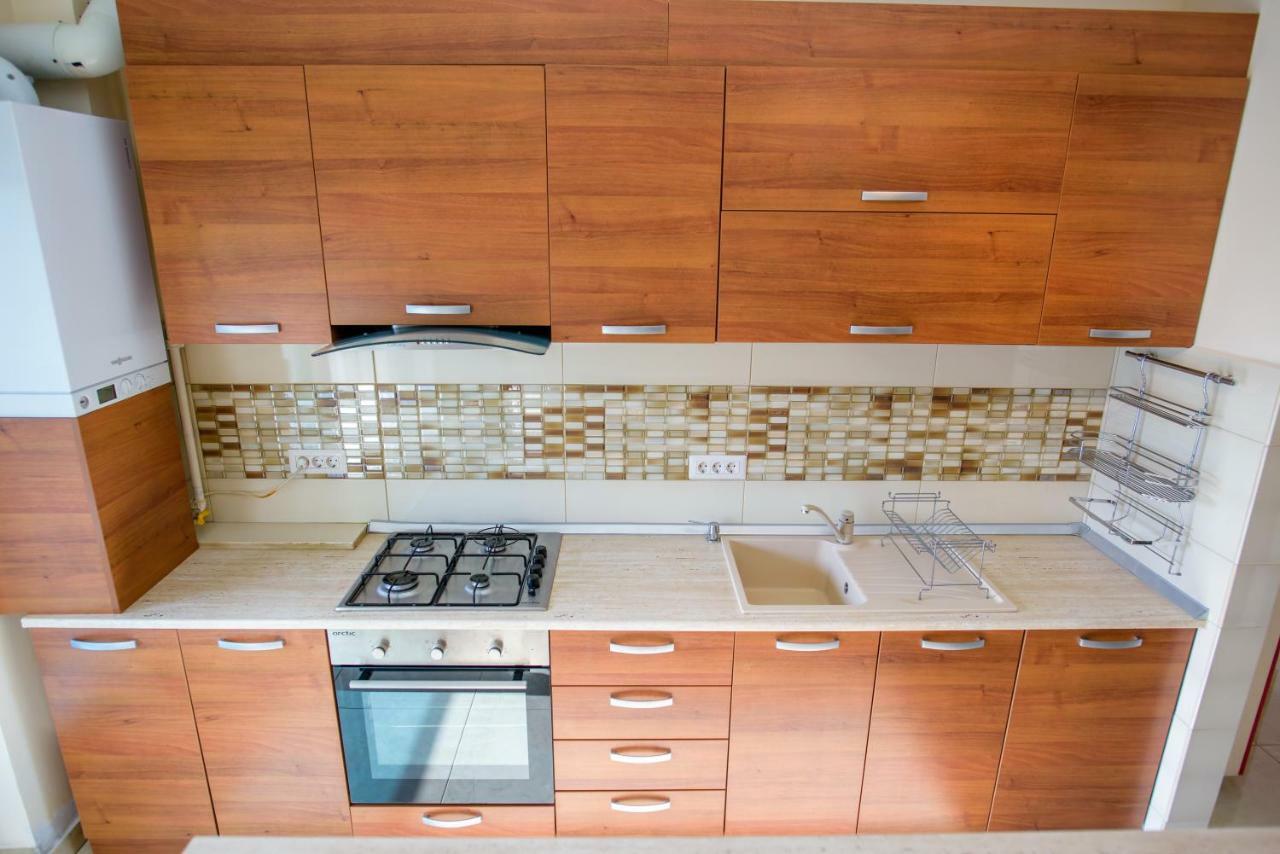 C&Y Zev Apartments Mamaia Eksteriør billede